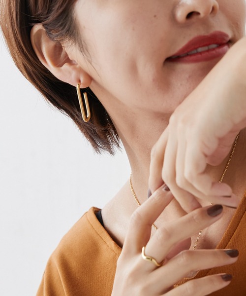 ear PAPILLONNER（イアパピヨネ）の「ステンレスロングフープピアス（ピアス（両耳用）・レディース・ゴールド/シルバー・FREE）」の8枚目の写真