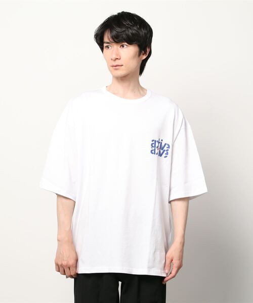 A4A（エーフォーエー）の「A4A(エーフォーエー) id/CALENDER Tシャツ（Tシャツ/カットソー・メンズ・ホワイト/ブラック/ブルー/グリーン・MEDIUM/LARGE）」の2枚目の写真