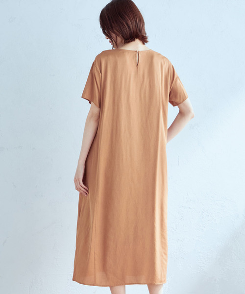 Petit Honfleur（プチオンフルール）の「【インナー付き】ロングワンピース（ワンピース・レディース・ブラック/モカ・L/M）」の5枚目の写真