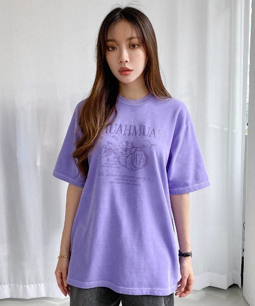 muahmuah(ムーアムーア)の「A'GEM/9 × .kom『muah muah/ムーアムーア』MUAH MARMALADE PIGMENT HALF T-SHIRT/マーマレードグラフィック ピグメント加工 Tシャツ カットソー(Tシャツ/カットソー・レディース・パープル/ベージュ/チャコールグレー/ライトブルー・FREE)」の4枚目の写真