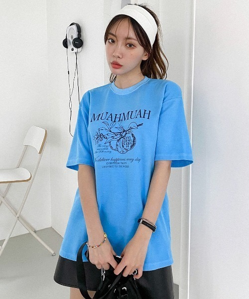 muahmuah(ムーアムーア)の「A'GEM/9 × .kom『muah muah/ムーアムーア』MUAH MARMALADE PIGMENT HALF T-SHIRT/マーマレードグラフィック ピグメント加工 Tシャツ カットソー(Tシャツ/カットソー・レディース・パープル/ベージュ/チャコールグレー/ライトブルー・FREE)」の3枚目の写真