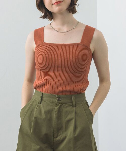 RETRO GIRL（レトロガール）の「リブニットキャミ（ニット/セーター・レディース・ブラック/レッド/オフホワイト/イエロー・FREE）」の4枚目の写真