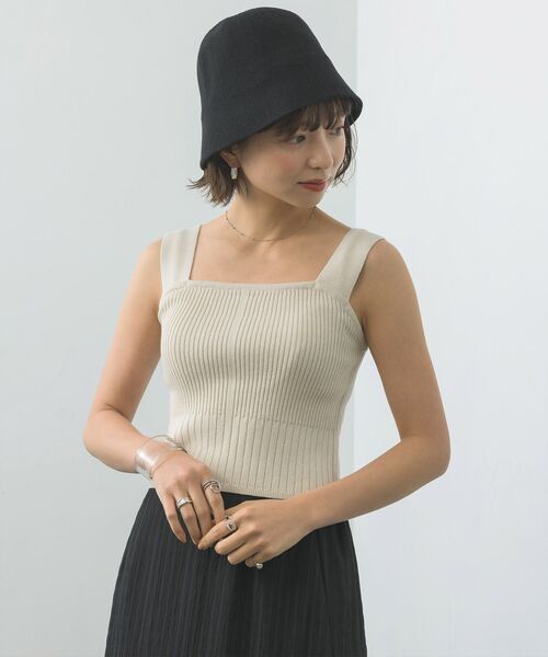 RETRO GIRL（レトロガール）の「リブニットキャミ（ニット/セーター・レディース・ブラック/レッド/オフホワイト/イエロー・FREE）」の5枚目の写真