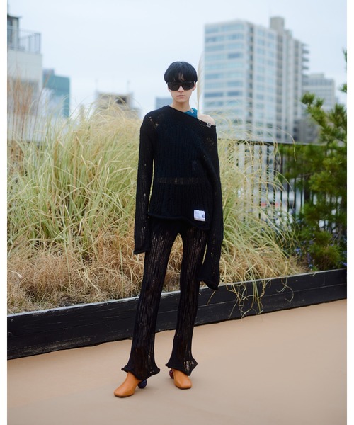 Maison MIHARA YASUHIRO(メゾンミハラヤスヒロ)の「Distressed Pullover(ニット/セーター・レディース・ブラック/オレンジ・FREE)」の10枚目の写真