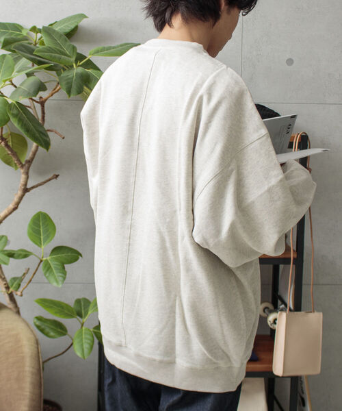 Dickies(ディッキーズ)の「【Dickies/ディッキーズ】カレッジロゴ ロゴスウェット P/O カレッジ サテン刺繍(スウェット・メンズ・ホワイト/アイボリー/チャコールグレー/ダークブラウン/ダークグリーン/ネイビー/ロイヤルブルー/イエロー・M/L/XL)」の13枚目の写真