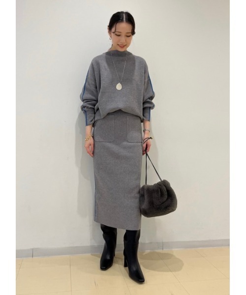 Mila Owen（ミラオーウェン）の「フレンチスクエアロングブーツ（ブーツ・レディース・ベージュ/ブラック/キャメル・38/36/37）」の17枚目の写真