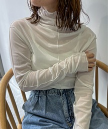 アウトリンキングシアーハイネックトップス