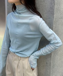アウトリンキングシアーハイネックトップス