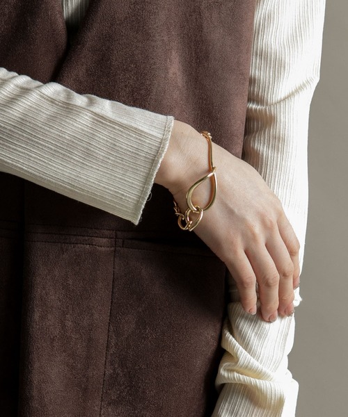 SMELLY（スメリー）の「ツイストメタルチェーンコンビブレスレット（ブレスレット・レディース・ゴールド・-）」の4枚目の写真
