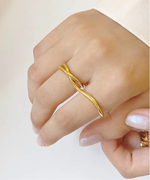 shopnikoniko（ショップニコニコ）の「ダブルフィンガー リング 指輪 ゴールド ニュアンス うねうね ウェーブ 二本指（リング・レディース・ゴールド・フリー）」の10枚目の写真