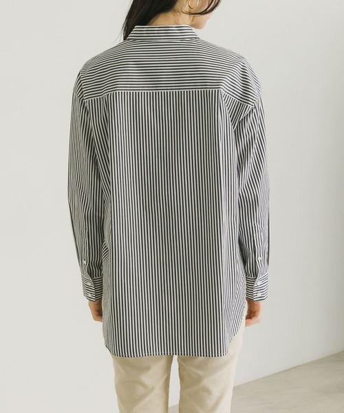 URBAN RESEARCH（アーバンリサーチ）の「コットンレギュラーシャツ（シャツ/ブラウス・レディース・ブルー系その他/オフホワイト/ストライプ・FREE）」の16枚目の写真