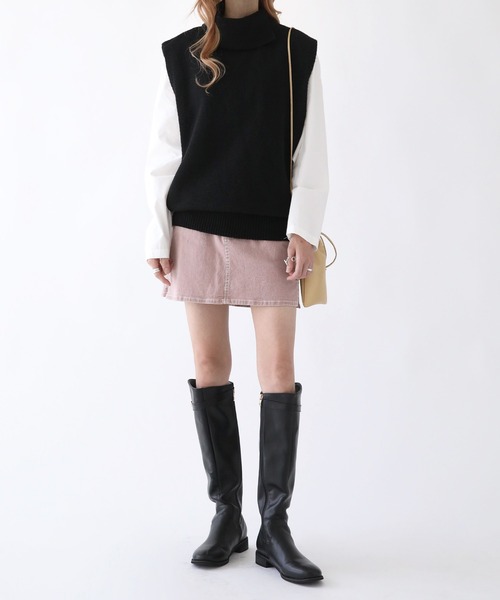 UNE MANSION（ユヌマンション）の「タートルネックニットベスト（ベスト・レディース・ブラック/グレー/アイボリー/チャコール・FREE）」の3枚目の写真