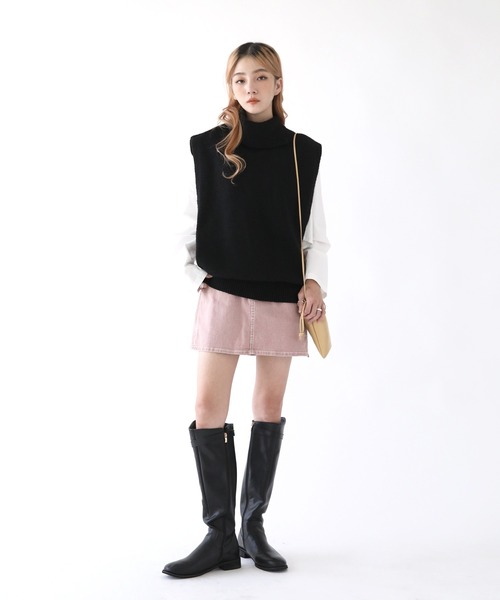 UNE MANSION（ユヌマンション）の「タートルネックニットベスト（ベスト・レディース・ブラック/グレー/アイボリー/チャコール・FREE）」の10枚目の写真