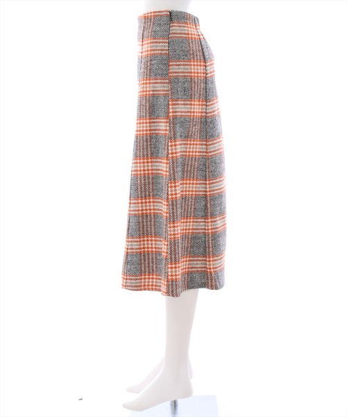 clear（クリア）の「六枚ハギチェック柄フレアスカート（スカート・レディース・オレンジ/ブラック・S/M）」の4枚目の写真