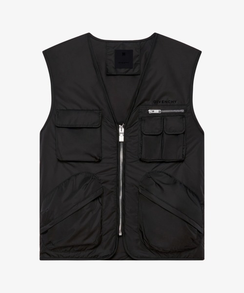 GIVENCHY(ジバンシイ)の「Multipockets jacket in embroidered nylon(ナイロンジャケット・メンズ・ブラック・46/48/44)」の1枚目の写真
