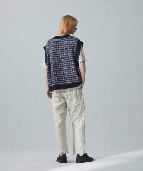 Iroquois（イロコイ）の「IROQUOIS イロコイ / TUCK TWEED VS タックツイードベスト / 277100（ベスト・メンズ・ブラック/ネイビー/ホワイト・2/1/3）」の8枚目の写真