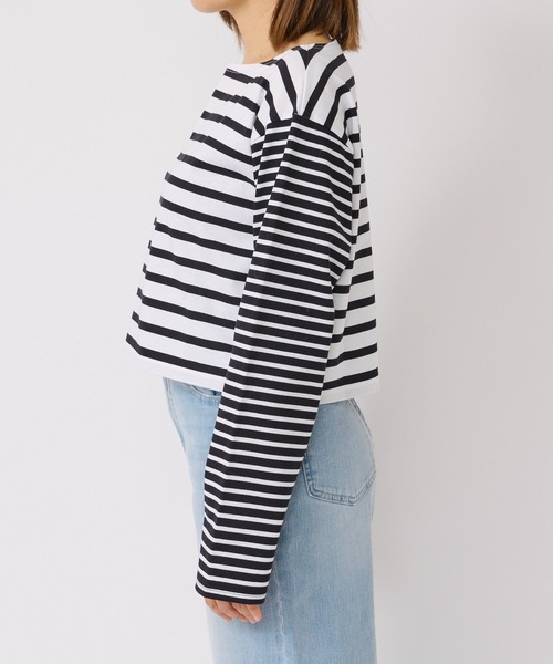 RIVE DROITE(リヴドロワ)の「切り返しのボーダーで遊び心をプラス/クレイジーボーダークロップカットソー(Tシャツ/カットソー・レディース・ブラック/ブルー・FREE)」の3枚目の写真