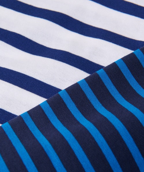 RIVE DROITE(リヴドロワ)の「切り返しのボーダーで遊び心をプラス/クレイジーボーダークロップカットソー(Tシャツ/カットソー・レディース・ブラック/ブルー・FREE)」の6枚目の写真