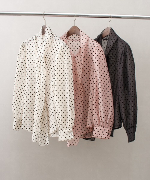SpRay（スプレイ）の「シアードットボウタイブラウス（シャツ/ブラウス・レディース・オフホワイト/ブラック/ピンク・FREE）」の4枚目の写真