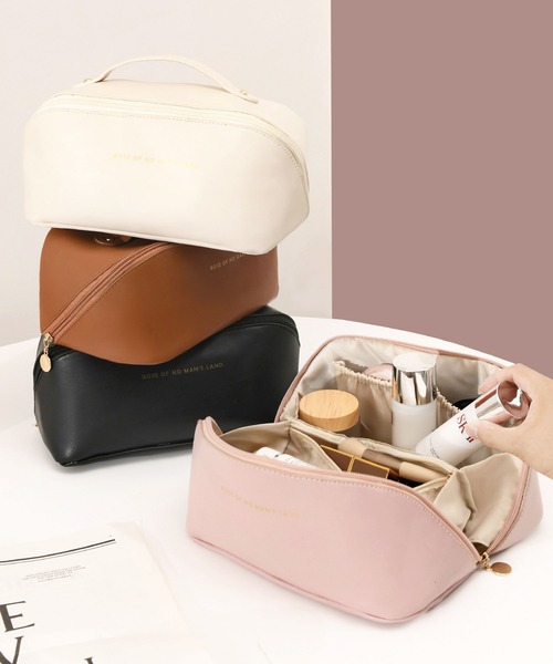 EPICKS（エピックス）の「ロゴ入り大容量コスメポーチ トラベルポーチ（ポーチ・レディース・アイボリー/ピンク/ブラウン/ブラック・F）」の5枚目の写真