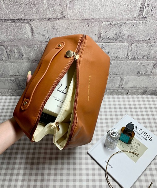 EPICKS（エピックス）の「ロゴ入り大容量コスメポーチ トラベルポーチ（ポーチ・レディース・アイボリー/ピンク/ブラウン/ブラック・F）」の20枚目の写真