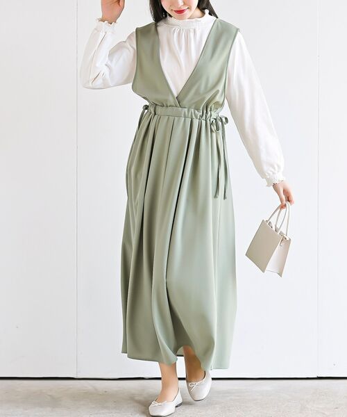 rps（アールピーエス）の「Ｖネックサイドリボンジャンドレ（ジャンパースカート・レディース・ピンクベージュ/グレー/ブラック/ライトカーキ/ネイビー・フリー）」の3枚目の写真