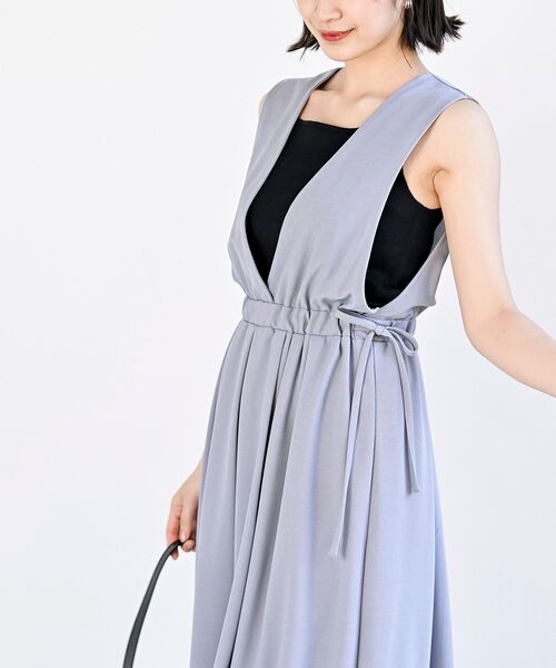 rps（アールピーエス）の「Ｖネックサイドリボンジャンドレ（ジャンパースカート・レディース・ピンクベージュ/グレー/ブラック/ライトカーキ/ネイビー・フリー）」の6枚目の写真