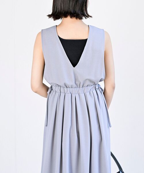 rps（アールピーエス）の「Ｖネックサイドリボンジャンドレ（ジャンパースカート・レディース・ピンクベージュ/グレー/ブラック/ライトカーキ/ネイビー・フリー）」の16枚目の写真