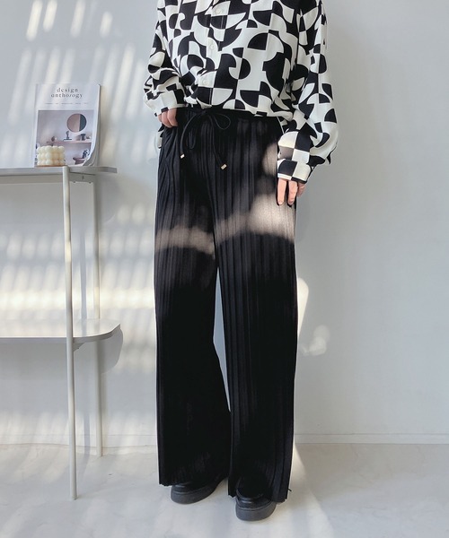 AS KNOW AS plus（アズノゥアズプラス）の「○ベルト付き カットOK!! プリーツパンツ（その他パンツ・レディース・イエロー/ブラック/カーキ/アイボリー/モカ/ライトカーキ/グリーン系/ブラック系/グレー系/アイボリー系/チャコールグレー/ブルー/カーキ系1/ベージュ系1/グレー系1/アイボリー系1/グレー系2/アイボリー系2/ブラウン系1・FREE）」の21枚目の写真