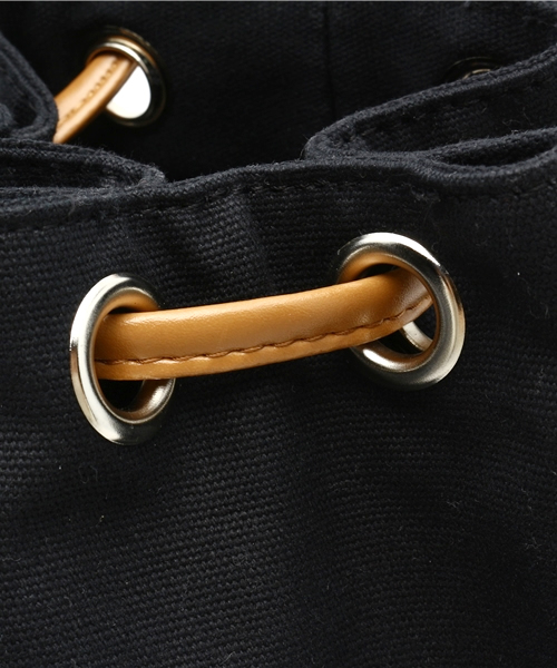 Kastane（カスタネ）の「【Kastane】巾着ショルダーBag（ショルダーバッグ・レディース・グリーン/ブラック/アイボリー・FREE）」の7枚目の写真