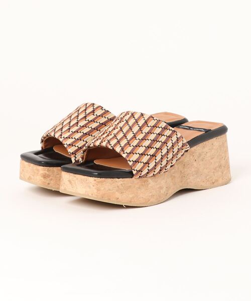 inter-chaussures(インターショシュール)の「【ANGEL ALARCON】スクエアトウ厚底ミュールサンダル(D32100)(サンダル・レディース・マルチ・36/37)」の1枚目の写真