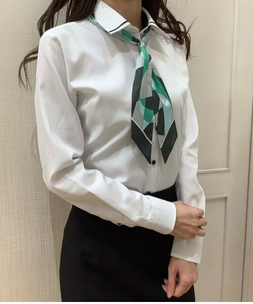 TOKYO SHIRTS(トウキョウシャツ)の「透け防止 形態安定ノーアイロン マイターレギュラー 長袖ビジネスワイシャツ(ビジネスシャツ・レディース・ホワイト・XL/LL/L/M/XS/S)」の8枚目の写真