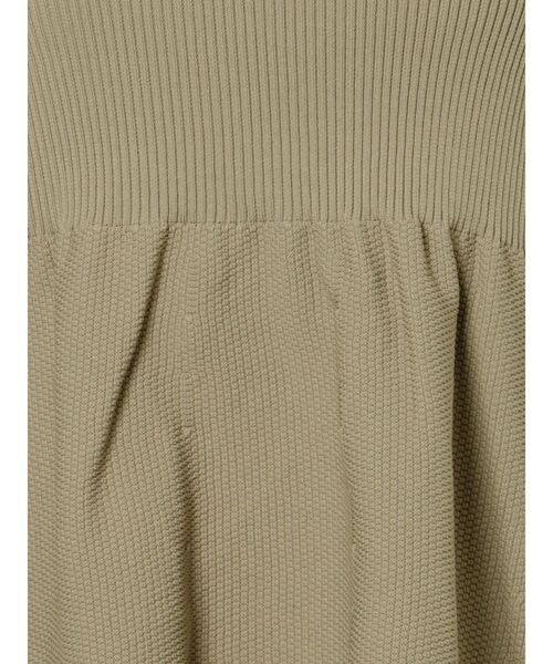 LAGUNAMOON(ラグナムーン)の「ペプラムフォルムニットプルオーバー(ニット/セーター・レディース・ブラック/ベージュ/ブルー・FREE)」の7枚目の写真