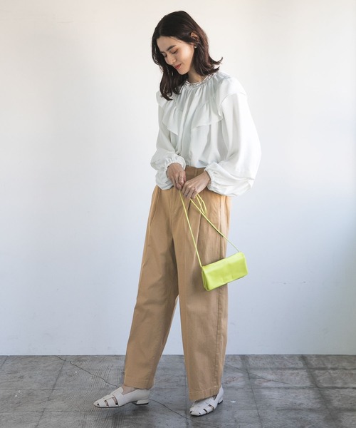 LEPSIM（レプシィム）の「グルカパンプス　181280（パンプス・レディース・アイボリー/ブラック・MEDIUM/LARGE）」の22枚目の写真