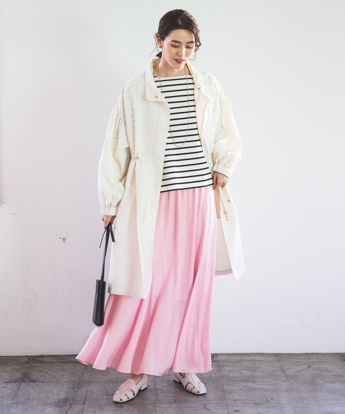 LEPSIM（レプシィム）の「グルカパンプス　181280（パンプス・レディース・アイボリー/ブラック・MEDIUM/LARGE）」の3枚目の写真