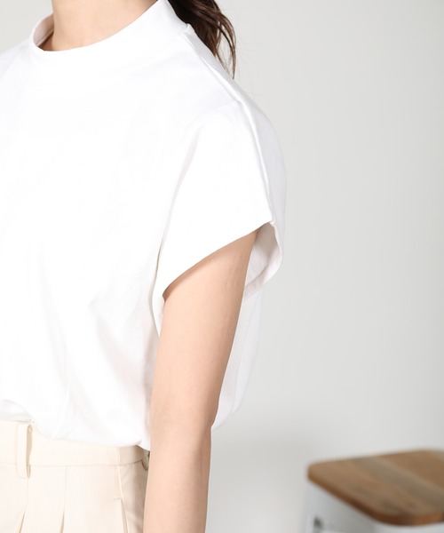 aity（アイティ）の「ノースリーブモックネック（Tシャツ/カットソー・レディース・グリーン/グレー/ブラック/アイボリー・M）」の17枚目の写真