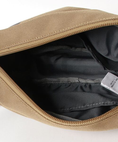 CHUMS（チャムス）の「CHUMS/チャムス ヒップバック REC CHUMS SHOULDER POUCH CH60-3532（ボディバッグ/ウエストポーチ・メンズ・ブラック/ブラウン/ネイビー・FREE）」の9枚目の写真