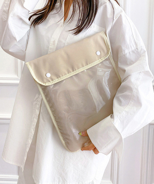 c.u.l（シーユーエル）の「大きいサイズにも対応 クリアポケット 袋型タブレットケース iPadケース PCケース ipd8（PC・タブレットケース・レディース・ブラック/ベージュ/ブルー/ピンク/グリーン・FREE）」の2枚目の写真