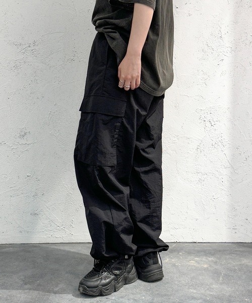 apres jour mignon（アプレジュールミニョン）の「ナイロンカーゴパンツ【ZOZOTOWN限定アイテム】（カーゴパンツ・レディース・ブラック/ブルー/アイボリー/ミント・SMALL/MEDIUM/X-LARGE）」の14枚目の写真