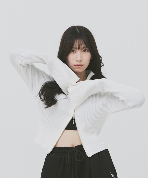 17HR（セブンティーンアワーズ）の「ダブルジップリブニットカーディガン（ニット/セーター・レディース・ホワイト/ブラック/グレー・FREE）」の18枚目の写真