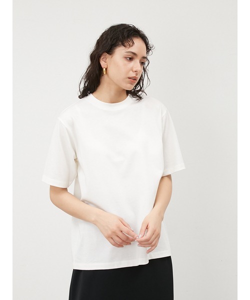 Mila Owen（ミラオーウェン）の「クルーネックベーシックハイラインTシャツ【マシーンウォッシャブル】（Tシャツ/カットソー・レディース・ホワイト/チャコールグレー/ブルー/ラベンダー・1/0）」の2枚目の写真