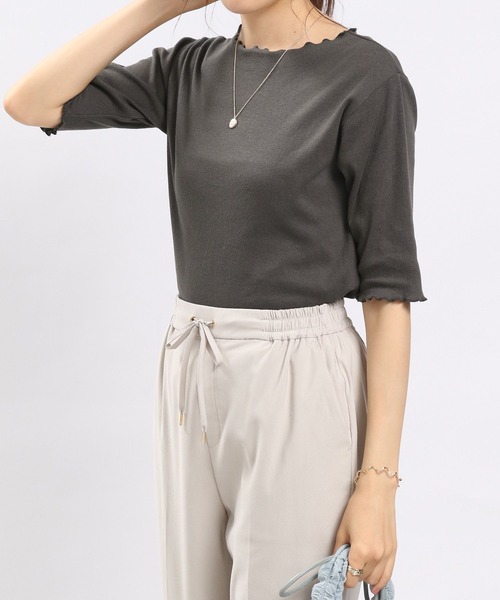 GLOBAL WORK Smile Seed Store(グローバルワーク スマイルシードストア)の「華奢リブTシャツ5分袖/175791(Tシャツ/カットソー・レディース・オフホワイト/ブラック/ダークグレー/グレイッシュベージュ/杢グレー・SMALL/X-LARGE/MEDIUM/LARGE)」の3枚目の写真