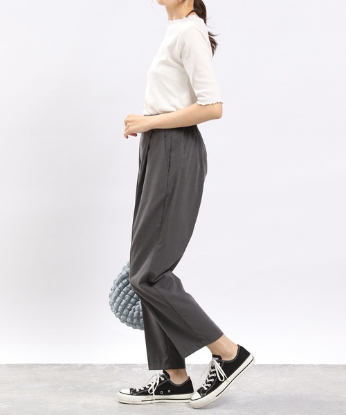 GLOBAL WORK Smile Seed Store(グローバルワーク スマイルシードストア)の「華奢リブTシャツ5分袖/175791(Tシャツ/カットソー・レディース・オフホワイト/ブラック/ダークグレー/グレイッシュベージュ/杢グレー・SMALL/X-LARGE/MEDIUM/LARGE)」の7枚目の写真