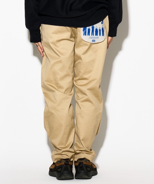 Lee（リー）の「【 Lee / リー 】 フリージー ナロー チノパンツ LM5811 FLEEASY EDW（チノパンツ・メンズ・ブラウン/ベージュ・FREE）」の21枚目の写真