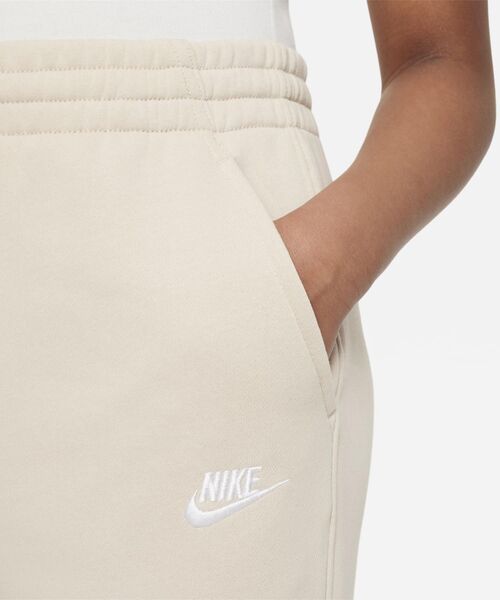 NIKE（ナイキ）の「《セットアップ対応商品》ナイキ スポーツウェア クラブ フリース ジュニア (ガールズ) ワイドレッグ パンツ / Nike Sportswear Club Fleece Big Kids' (Girls') Wide-Leg Pants＜130-170cm 展開＞（スウェットパンツ・キッズ・ブラック/ブラウン系その他2・130/140/170/150/160）」の9枚目の写真