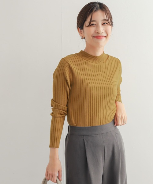 URBAN RESEARCH DOORS(アーバンリサーチドアーズ)の「ハイネックリブニット(ニット/セーター・レディース・マスタード/ブラック/アイボリー/モカ・MEDIUM)」の4枚目の写真