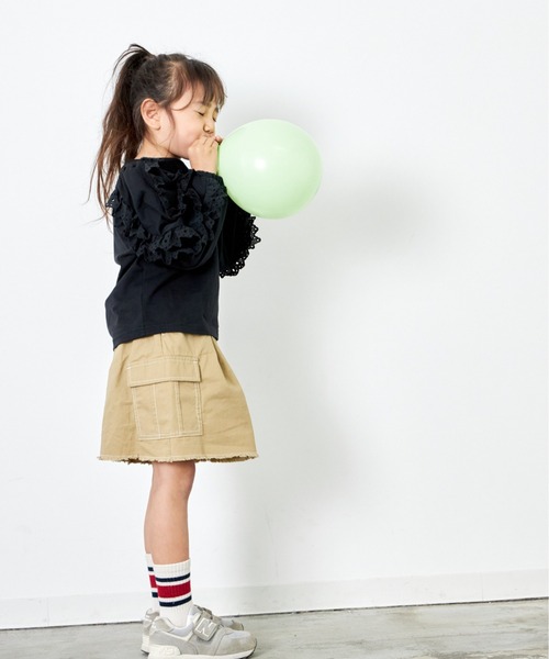 MAKE YOUR DAY(メイクユアデイ)の「異素材フリル長袖Tシャツ■80~140cm(Tシャツ/カットソー・キッズ・ブラック/クリーム/オフホワイト・110/130/120/140/100/80/90)」の5枚目の写真