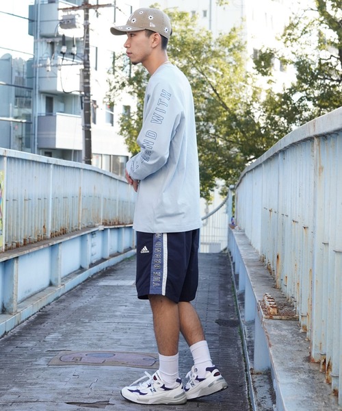 adidas(アディダス)の「adidas/アディダス ロンT スリーブプリント クルーネック オーバーサイズ ユニセックス JSY26(Tシャツ/カットソー・メンズ・ホワイト/ブラック/ライトブルー・XL/L/3XL/2XL/M)」の21枚目の写真