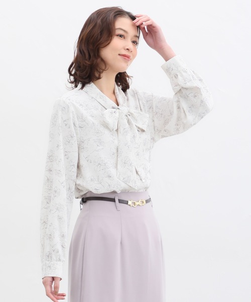 Honeys(ハニーズ)の「ボウタイブラウス(シャツ/ブラウス・レディース・ホワイト×グレー/グレー系その他/ホワイト/ホワイト×ピンク/ブラック/グレイッシュベージュ・3L/LL/L/S/M)」の2枚目の写真