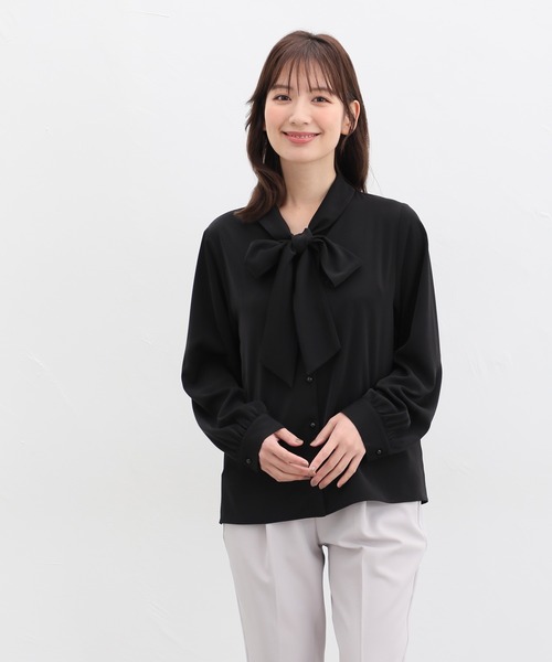 Honeys(ハニーズ)の「ボウタイブラウス(シャツ/ブラウス・レディース・ホワイト×グレー/グレー系その他/ホワイト/ホワイト×ピンク/ブラック/グレイッシュベージュ・3L/LL/L/S/M)」の15枚目の写真